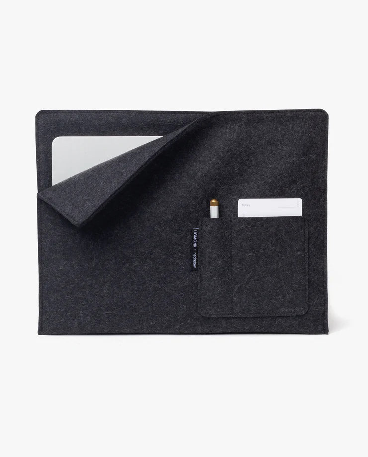 Magnetic Laptop Sleeve