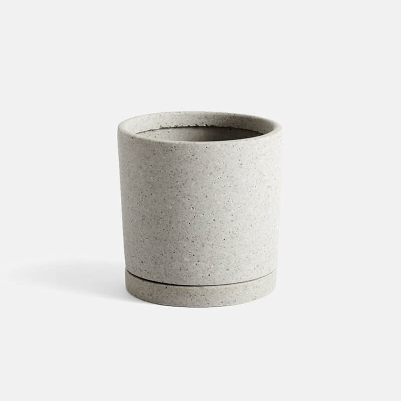 Plant pot with saucer