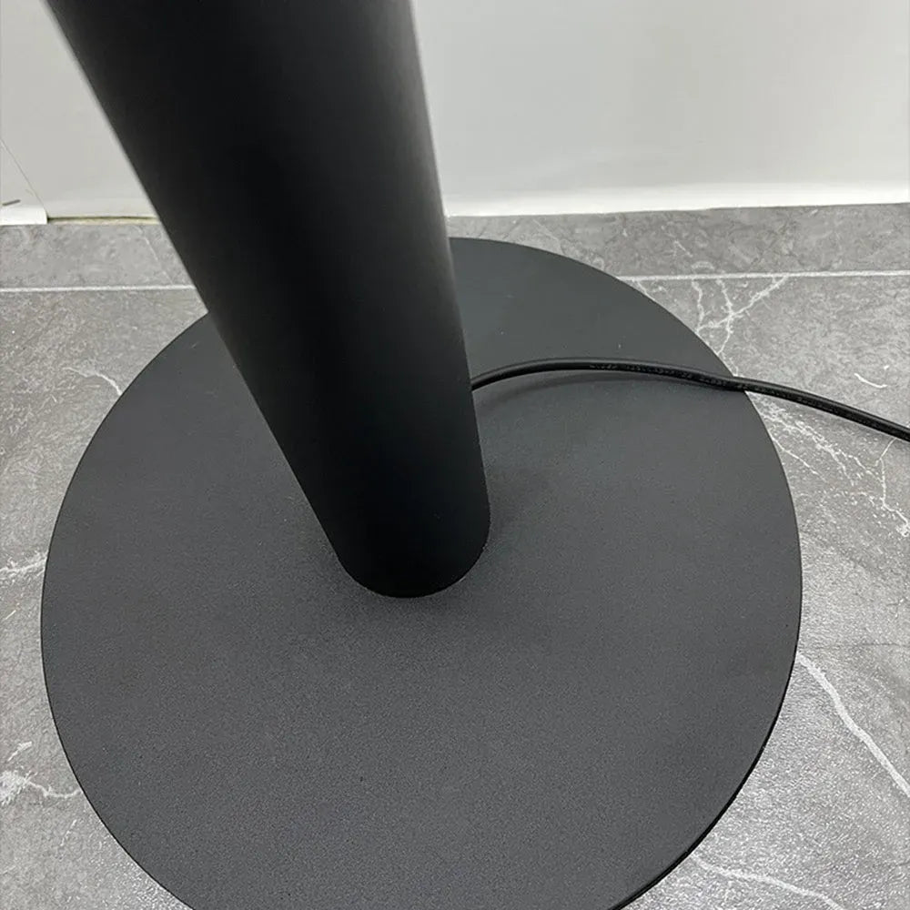Salgado floor lamp, metal