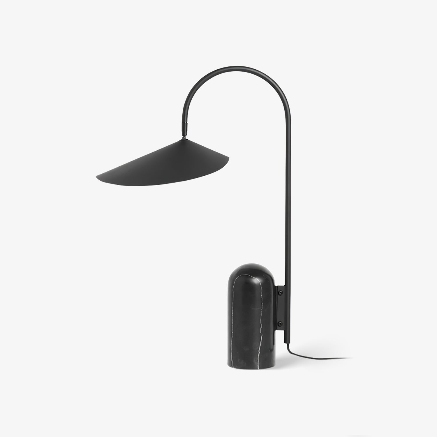 Conical cover table lamp