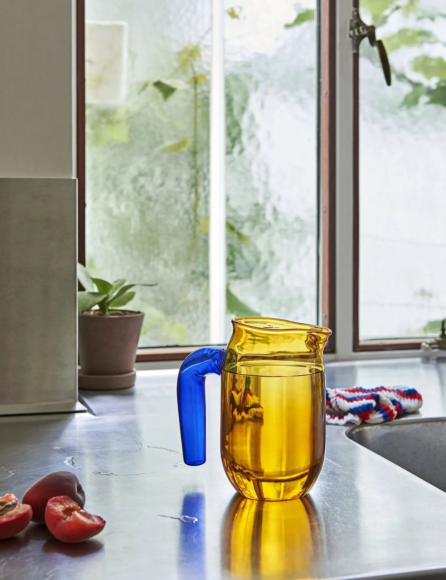 Borosilicate vase